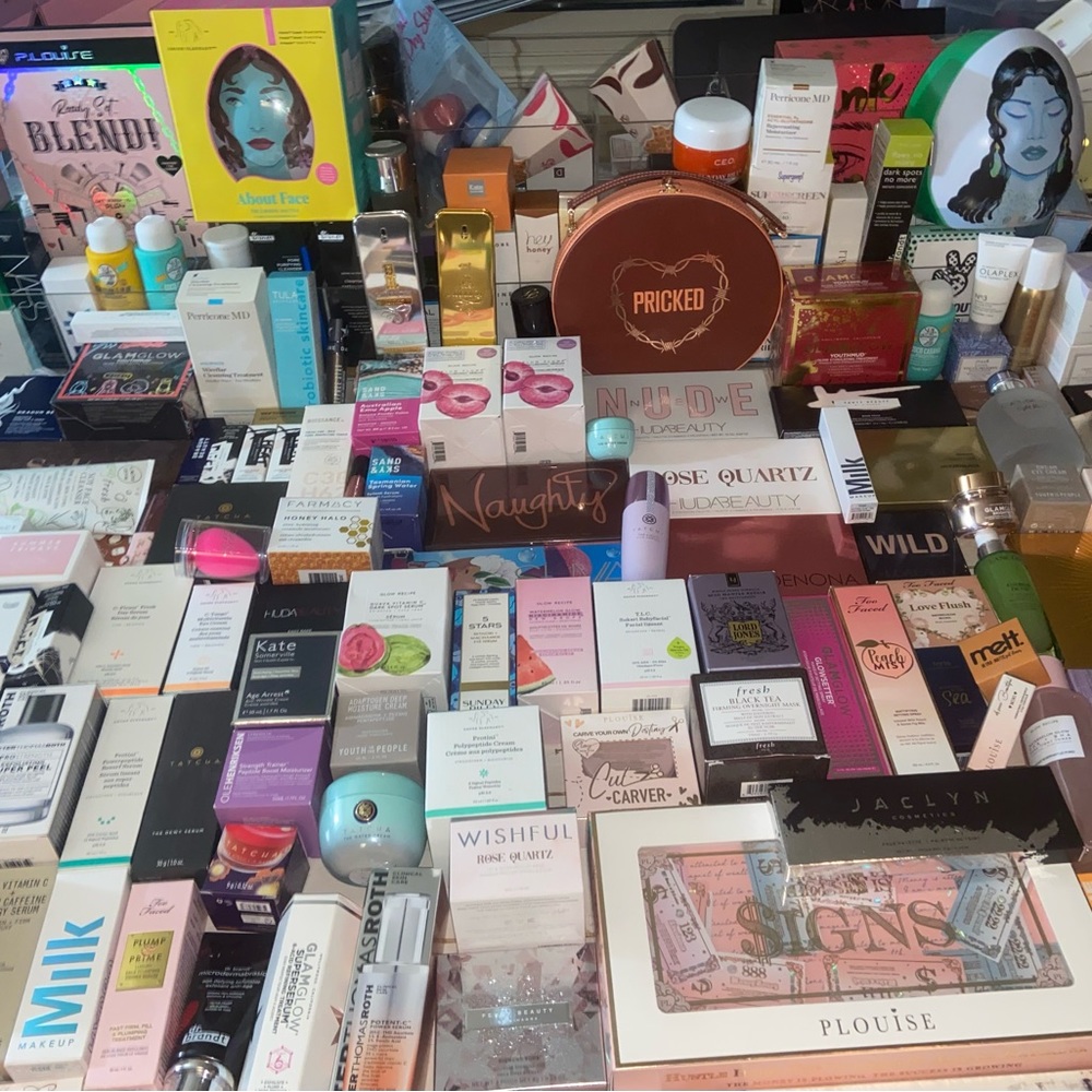 HUGE $1200 Highend Makeup, Skincare, & all things Beauty Bundle for just $500